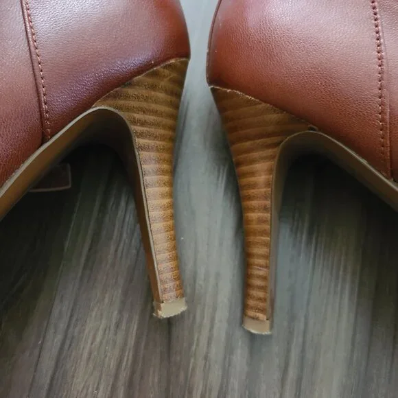 Nine West red leather booties 9.5M - Picture 3 of 9